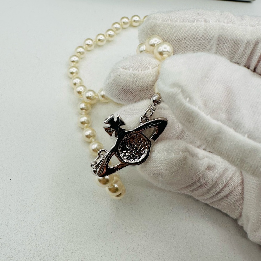 Vivienne Westwood Pearl Necklace - Picture 5 of 12